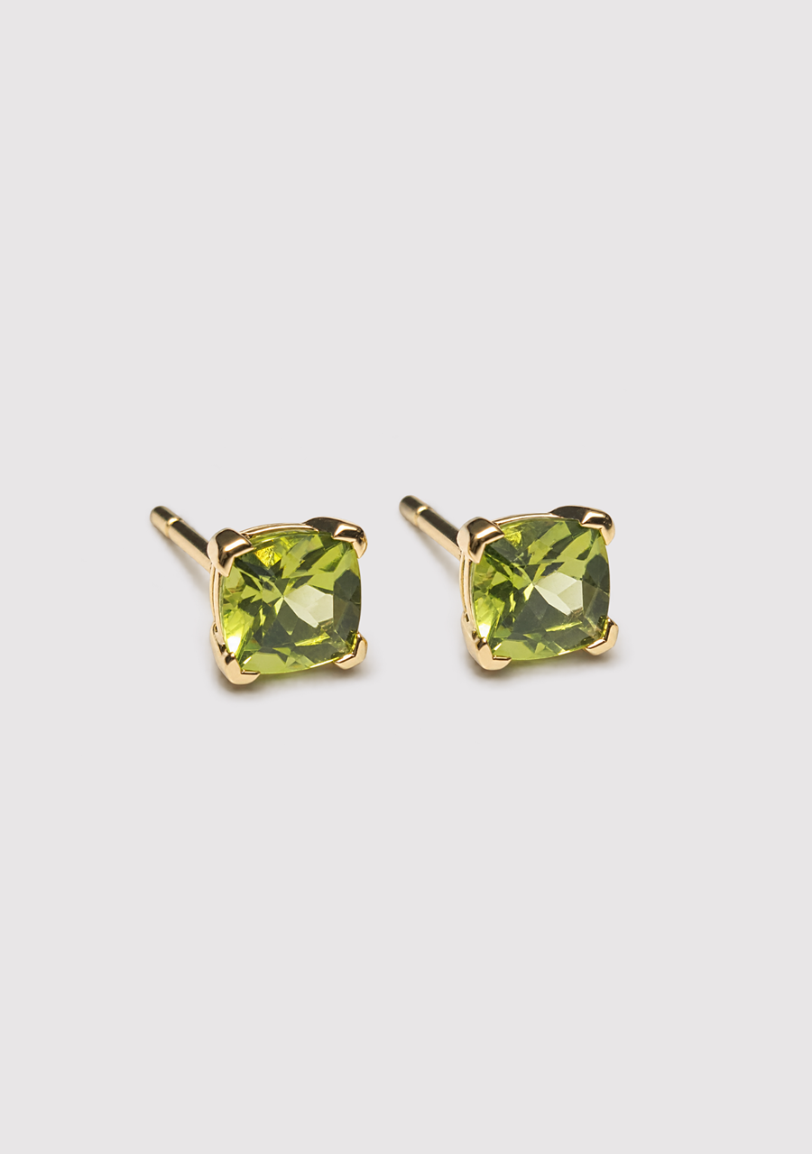 9ct Yellow Gold Cushion Cut Peridot Corner Claw Set Stud Earrings