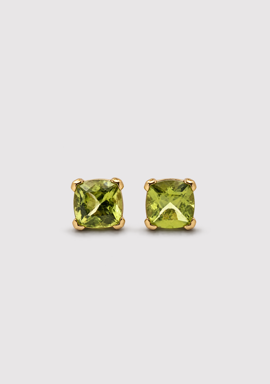 9ct Yellow Gold Cushion Cut Peridot Corner Claw Set Stud Earrings