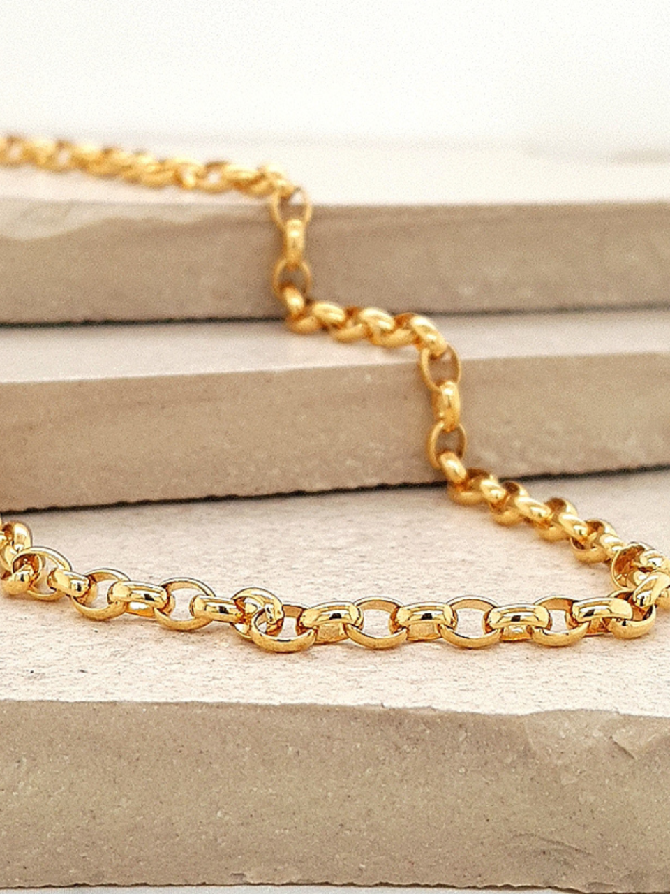 9ct Yellow Gold Oval Belcher  55cm Chain