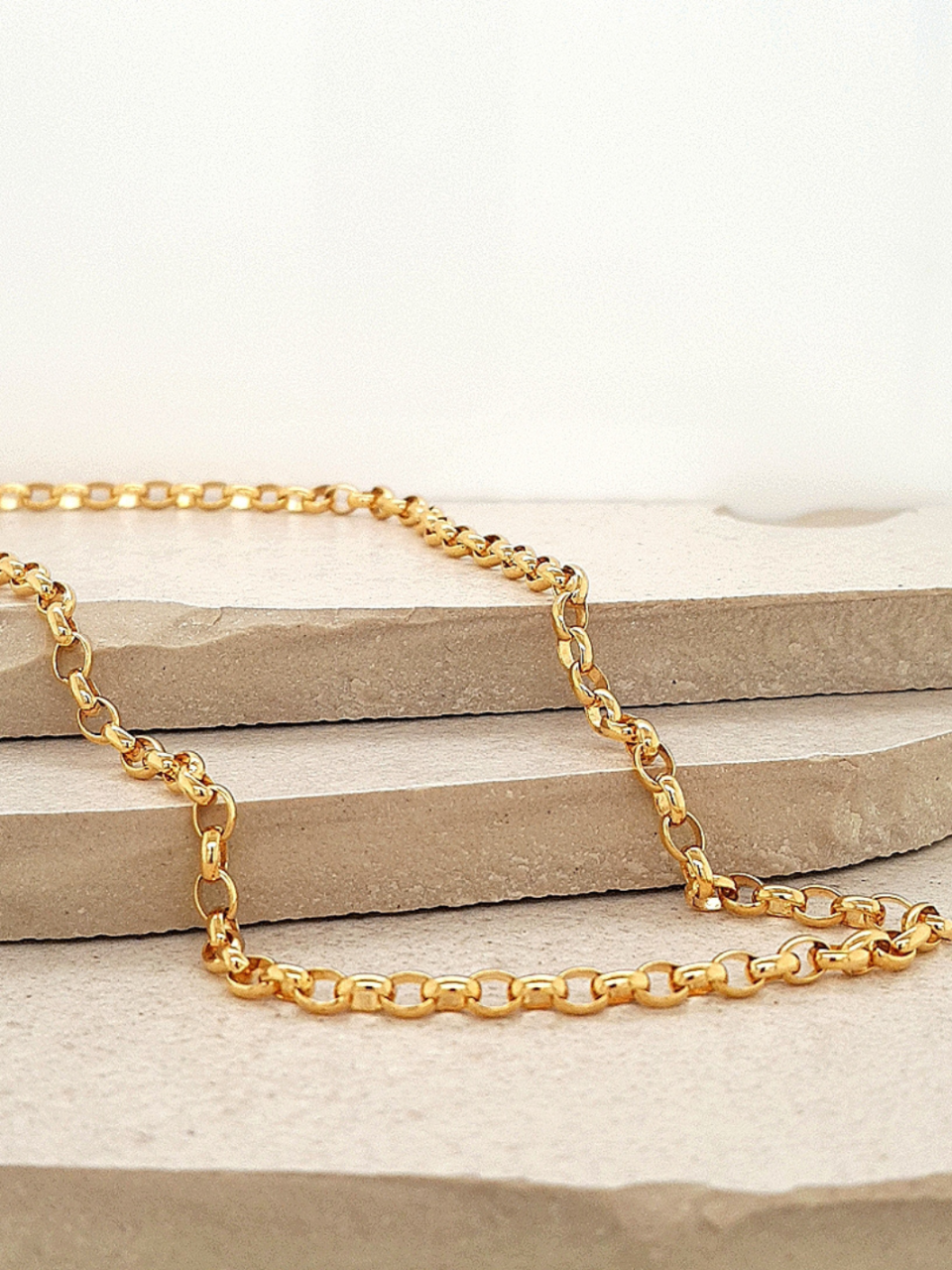 9ct Yellow Gold Oval Belcher  55cm Chain