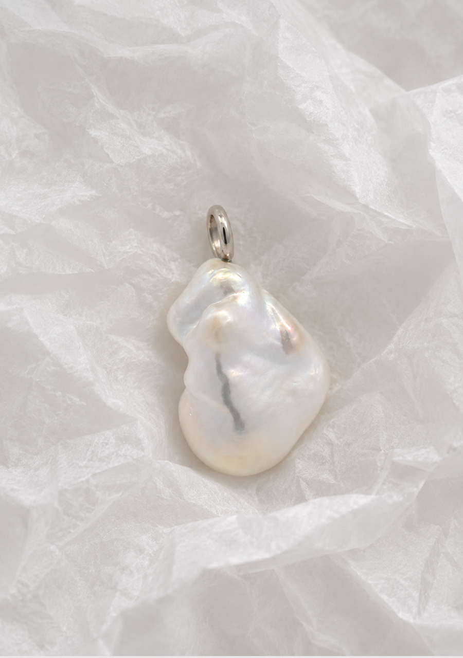 Silver 18mm White Baroque Freshwater Pearl Pendant