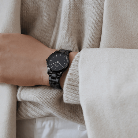 Daniel Wellington 28mm Iconic Link Ceramic Black Dial Watch, Code: DW00100415