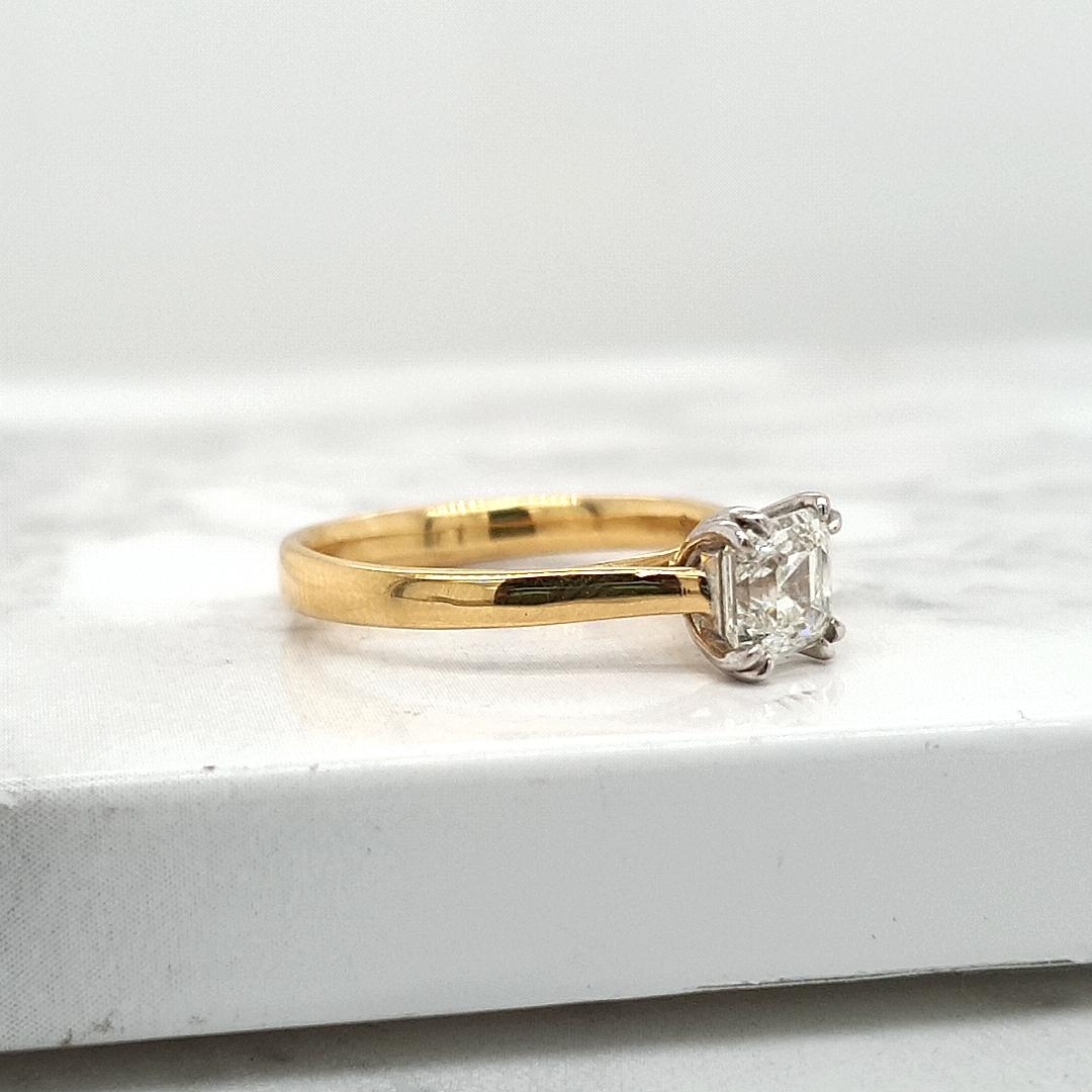 18ct Yellow Gold 1.00ct Asscher Cut Diamond Claw Set Solitaire Ring
