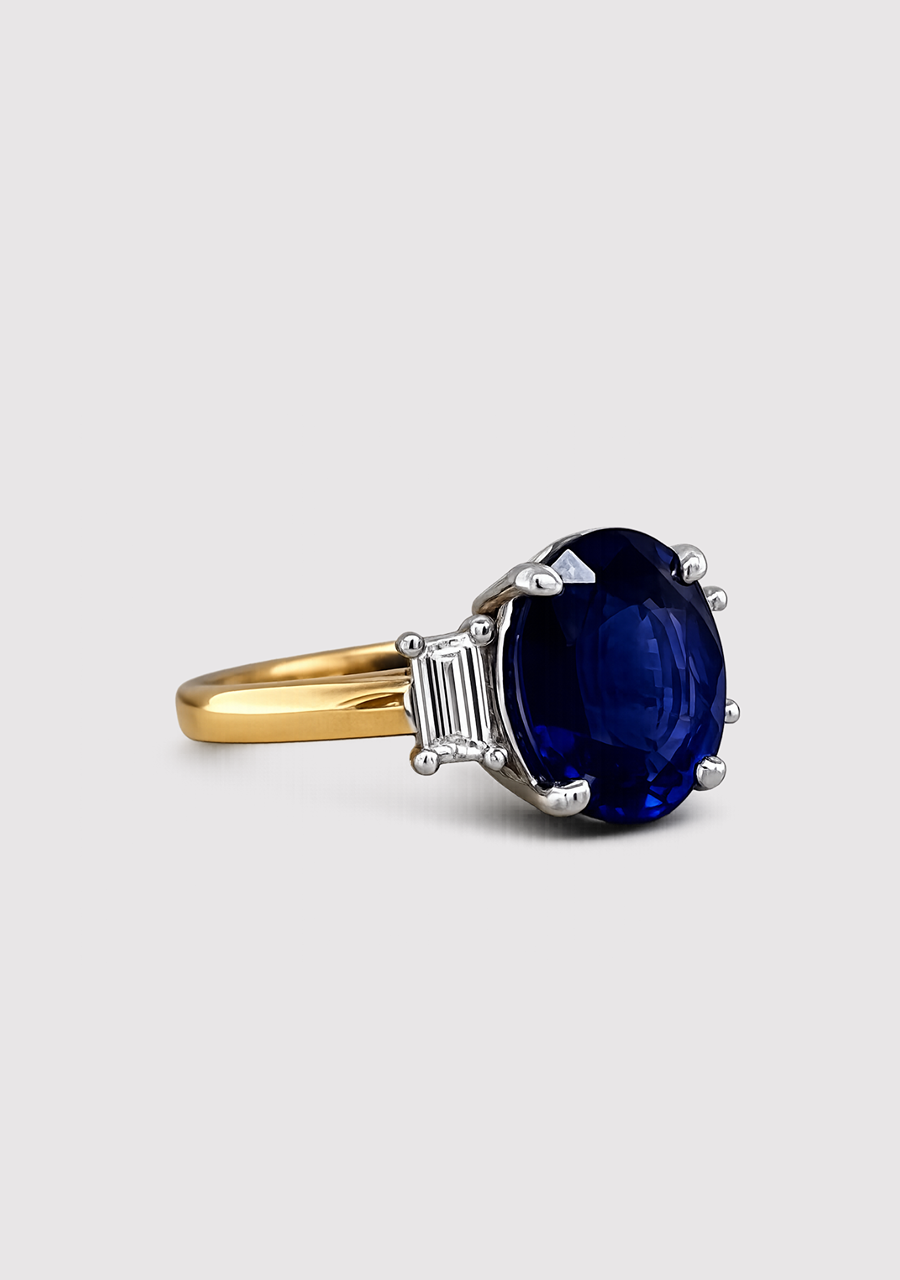Sapphire & Diamond 18ct Yellow & White Gold Oval Ceylonese Sapphire  &  Trapeze Diamond Ring