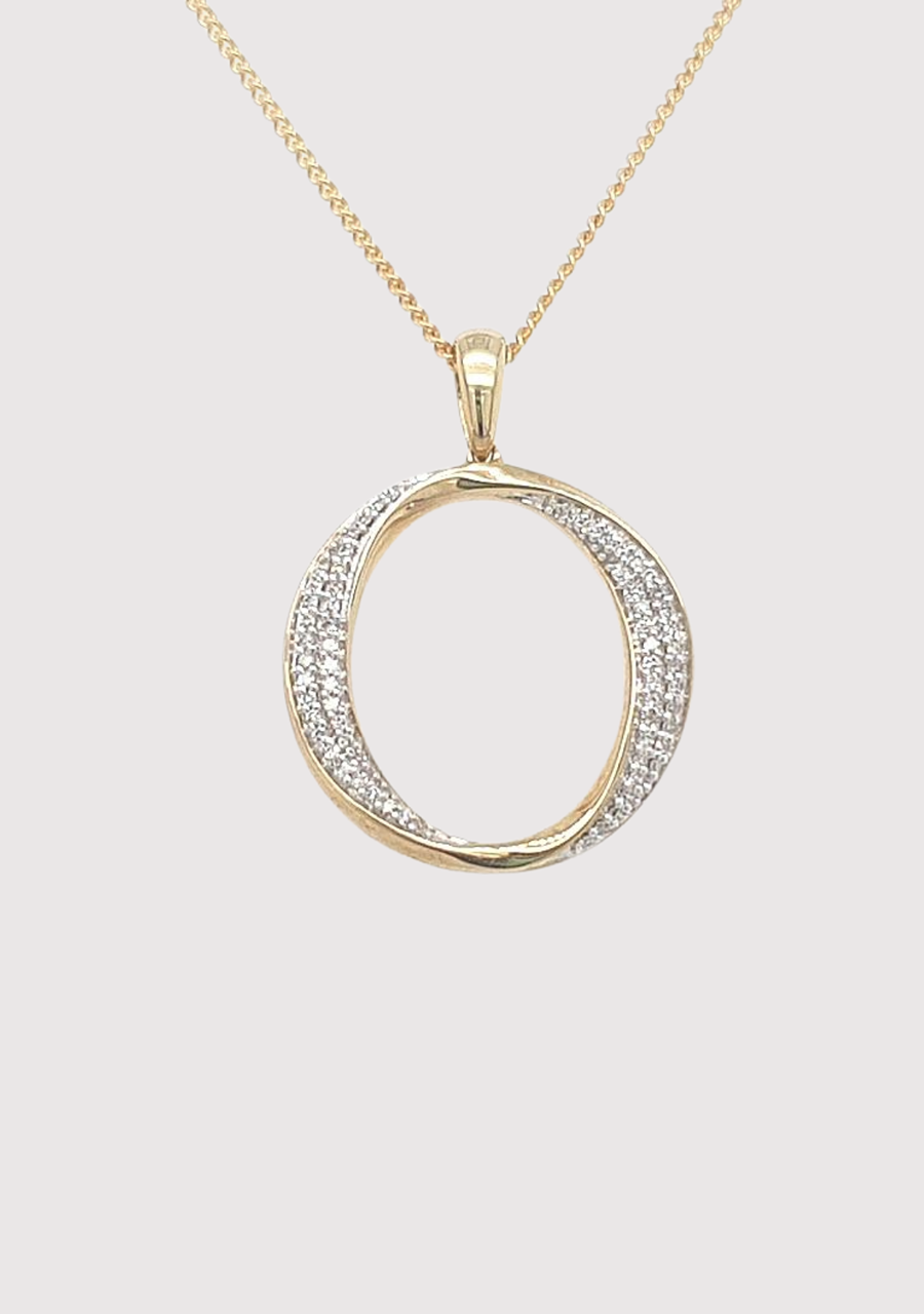 9ct Yellow Gold Circle Diamond Pendant