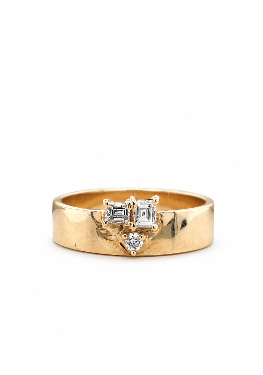 9ct Yellow Gold Three Stone Diamond Ring