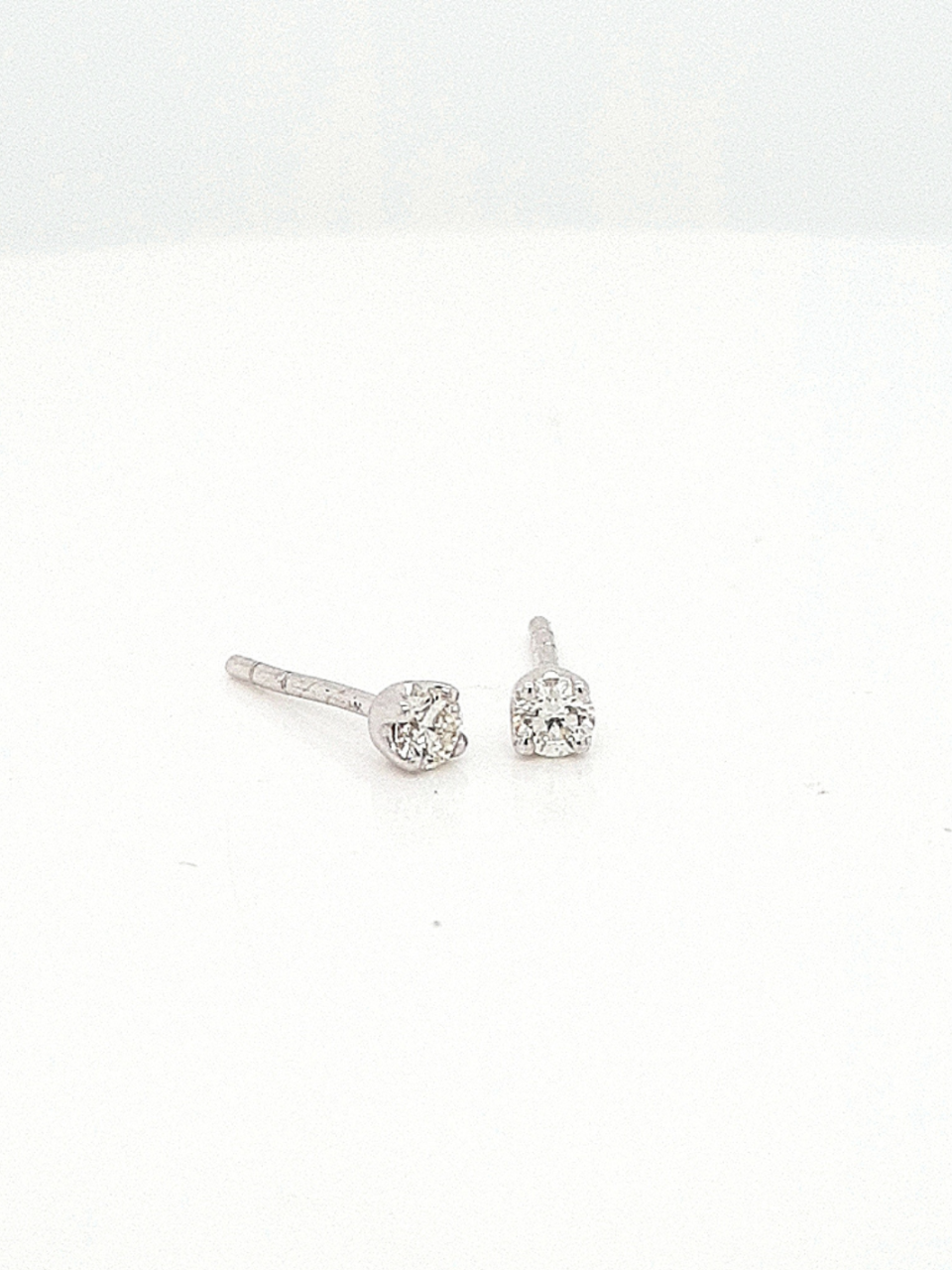 Diamond 0.20ct Round Brilliant 9ct White Gold 0.20ct Six Claw Stud Earrings