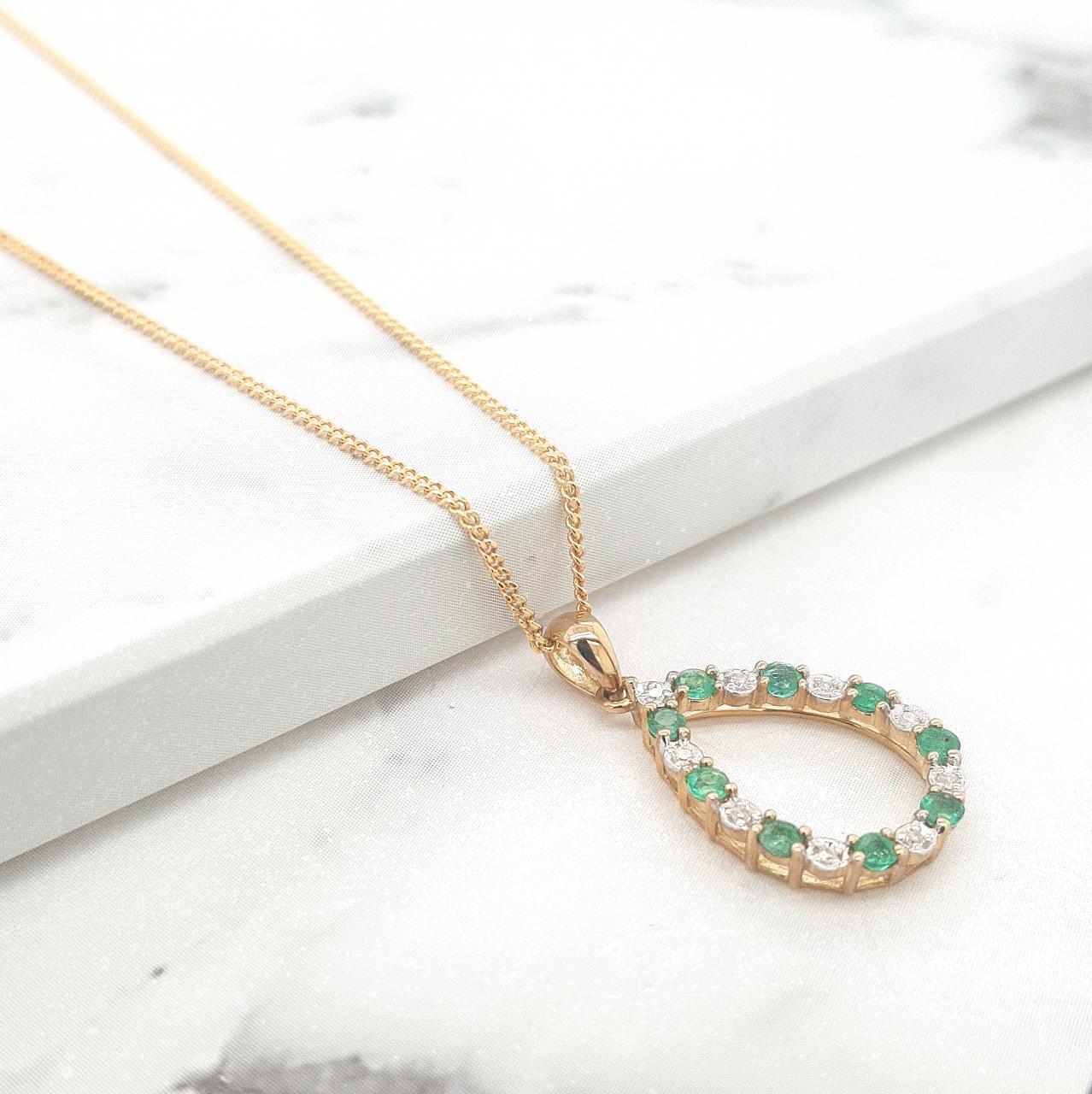 Emerald & Diamond 9k Yellow Gold Tear Drop Shape Pendant