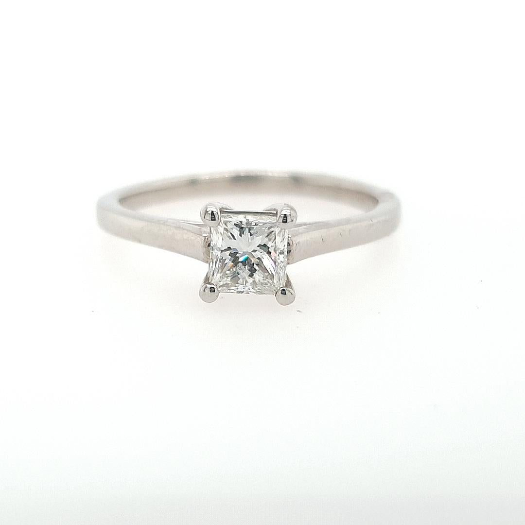 Vivienne Setting - Platinum Princess Cut Diamond Solitaire Ring