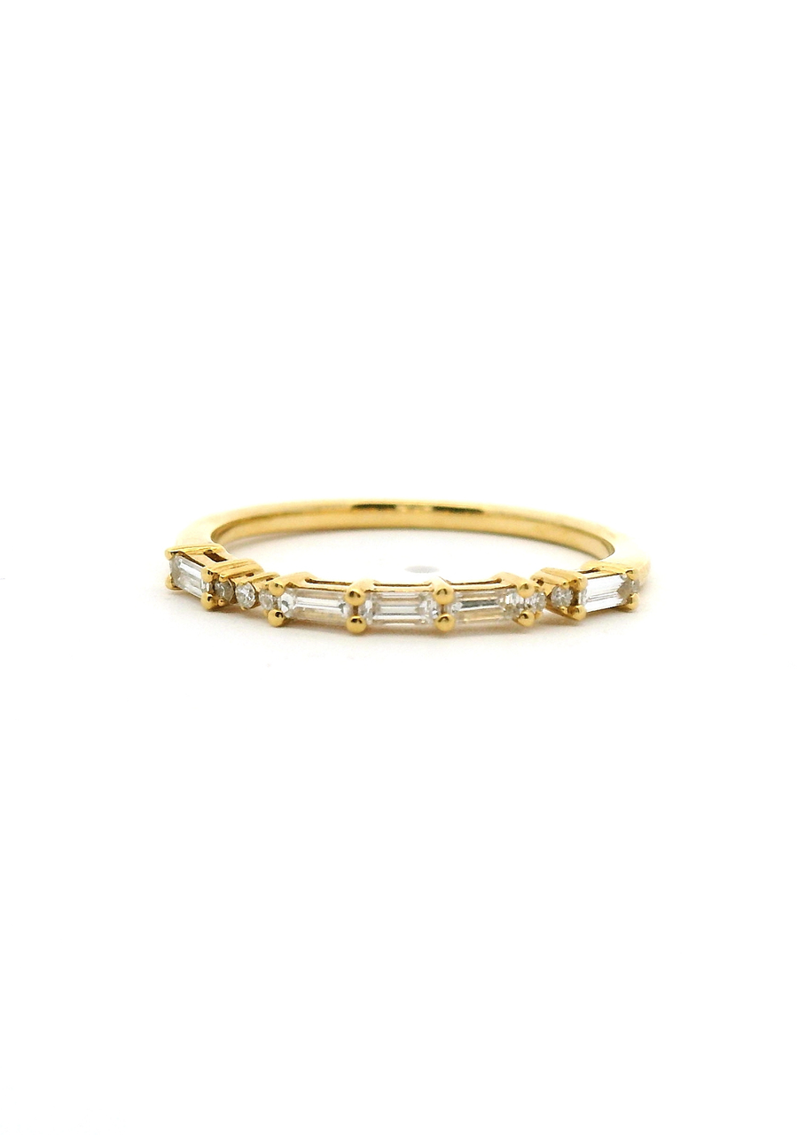 18ct Yellow Gold Baguette & Round Diamond Band