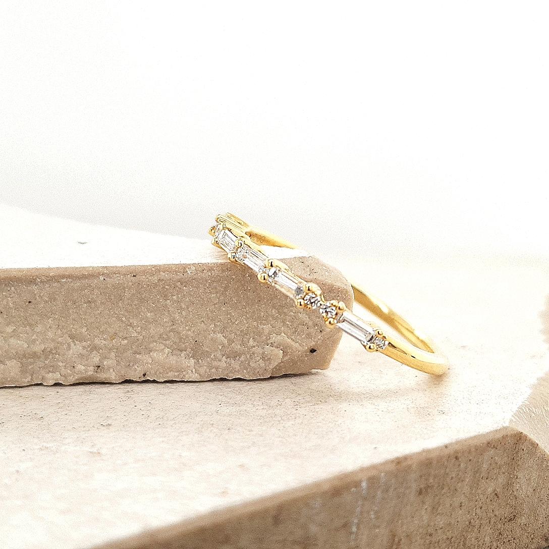 The Stevie Setting 18ct Yellow Gold Baguette & Round Diamond Band