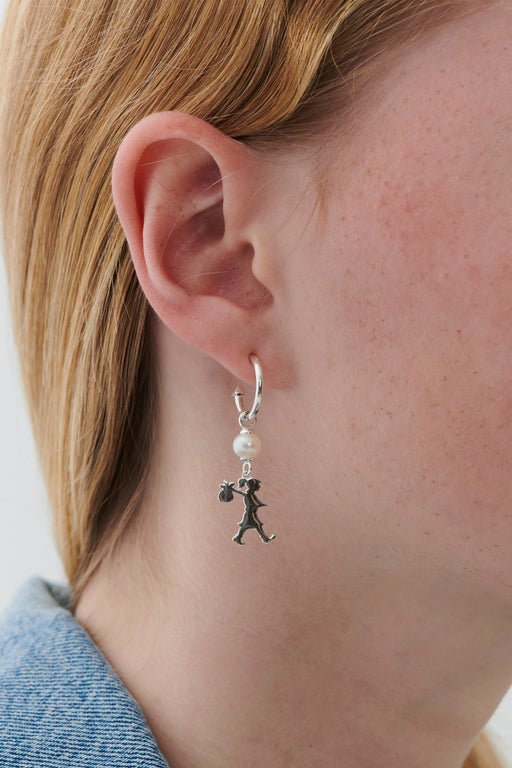 Karen Walker Sterling Silver Girl With A Pearl Earrings