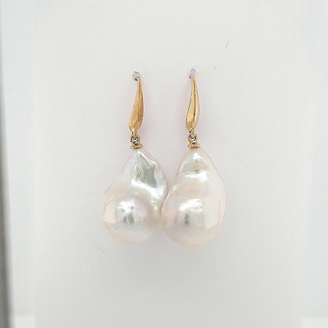 9ct Yellow Gold Freshwater Pearl Hook Earrings