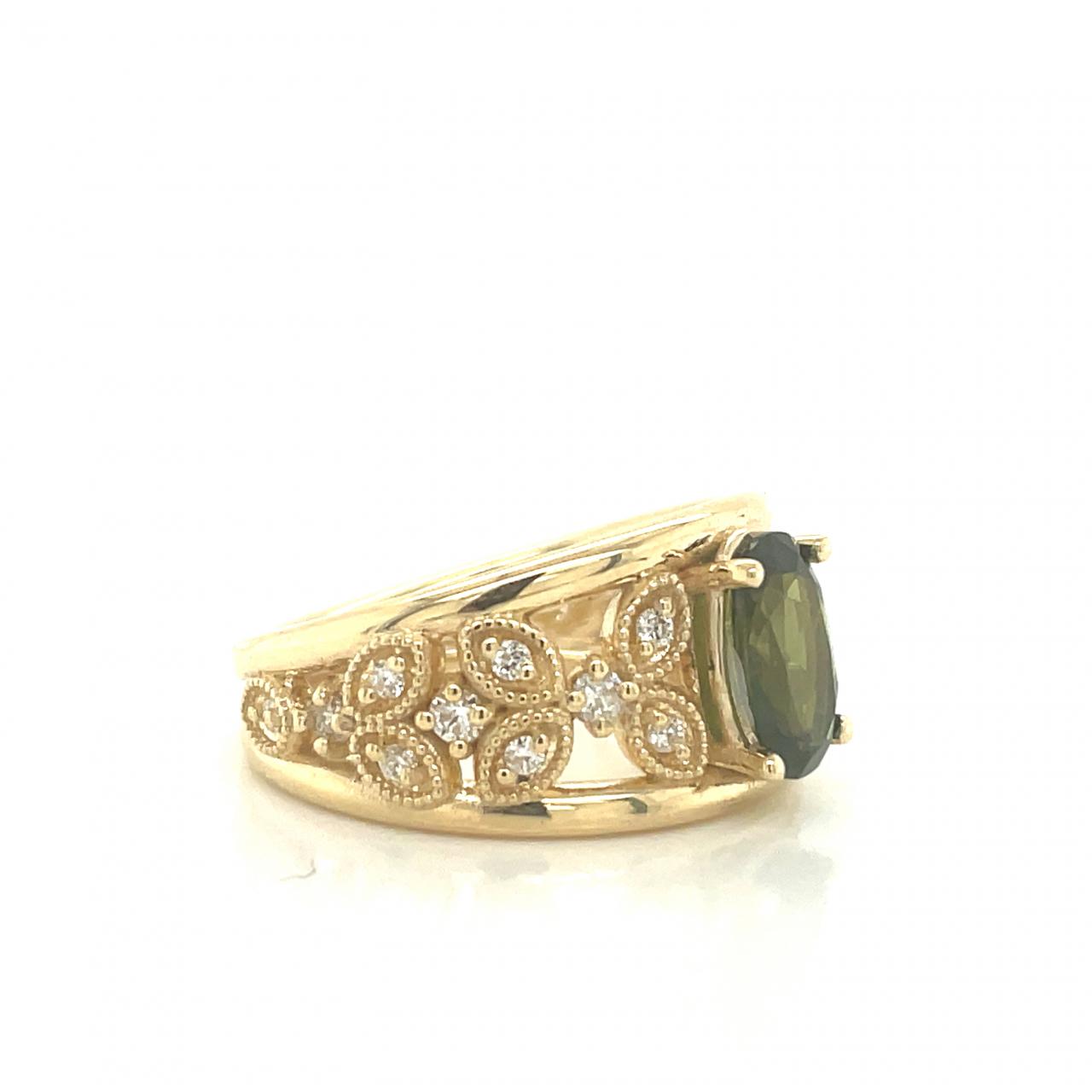 Green Sapphire & Diamond 9k Yellow Gold Filigree Leaf Detailed Ring