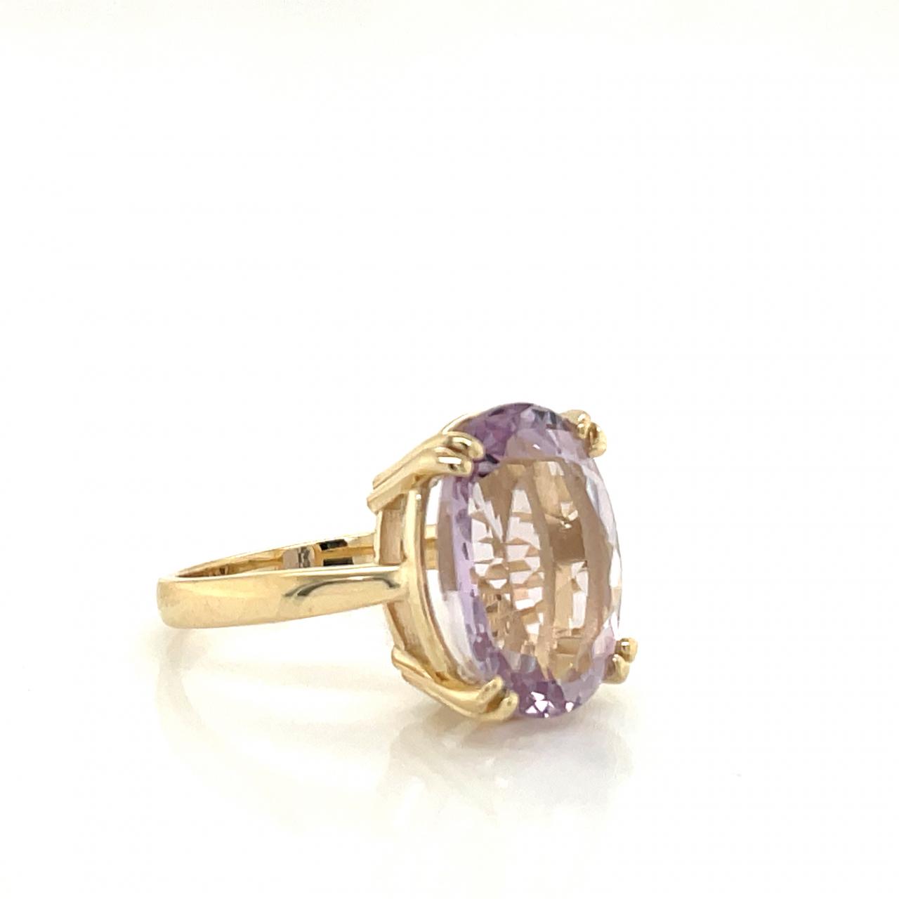 Amethyst 9k Yellow Gold Double Claw Solitaire Ring
