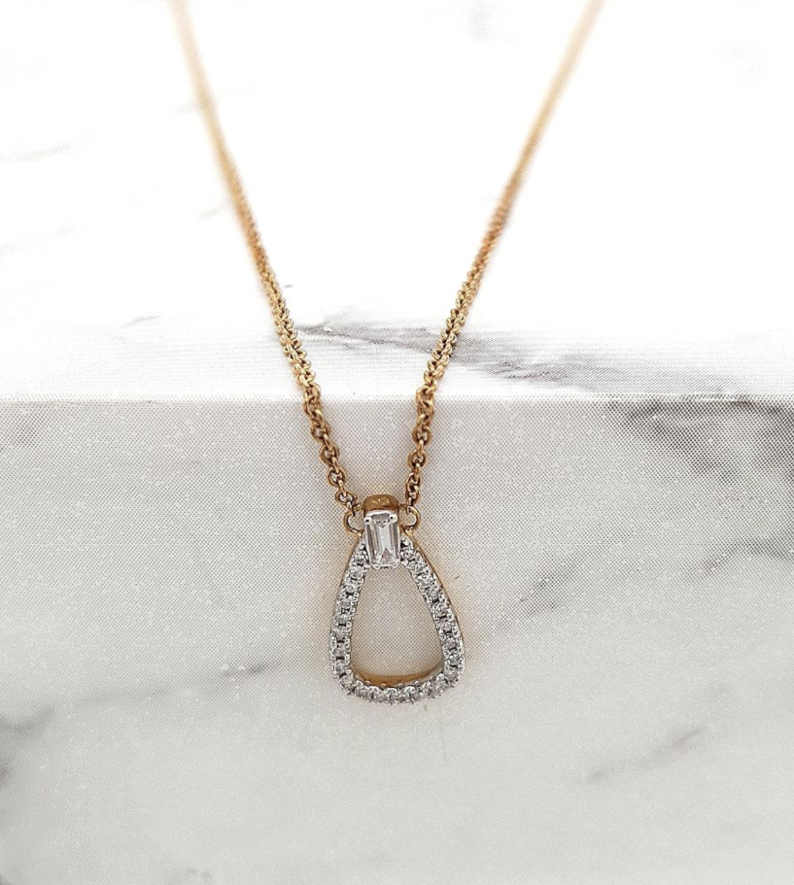 Diamond 9ct Yellow Gold Pendant Necklace