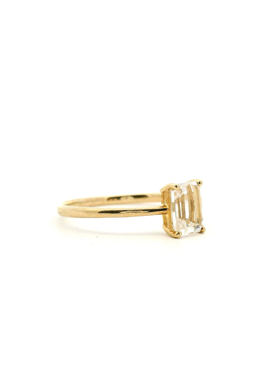 9ct Yellow Gold Clear Quartz Emerald Cut Ring
