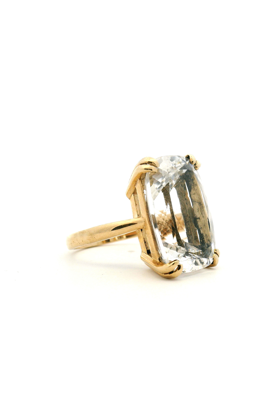 9ct Yellow Gold Clear Quartz Cushion Cut Ring