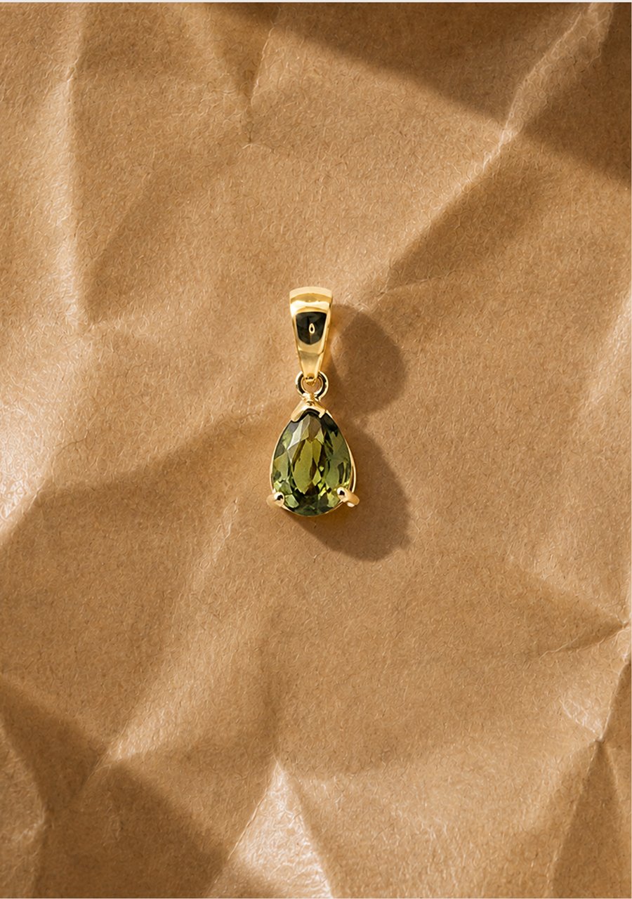 Green Sapphire 9ct Yellow Gold Pendant