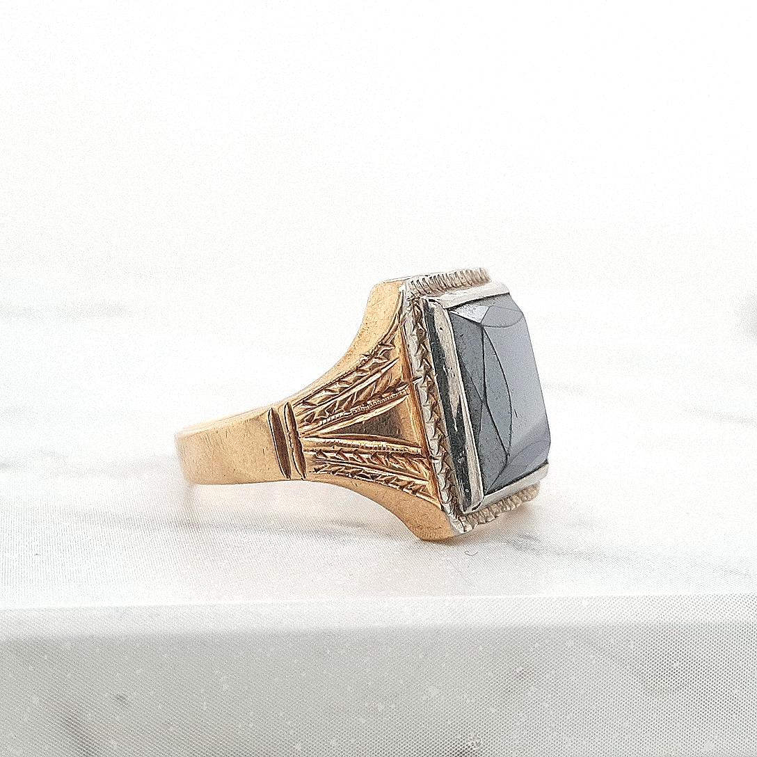 Estate 10ct Yellow Gold Hematite Signet Style Ring
