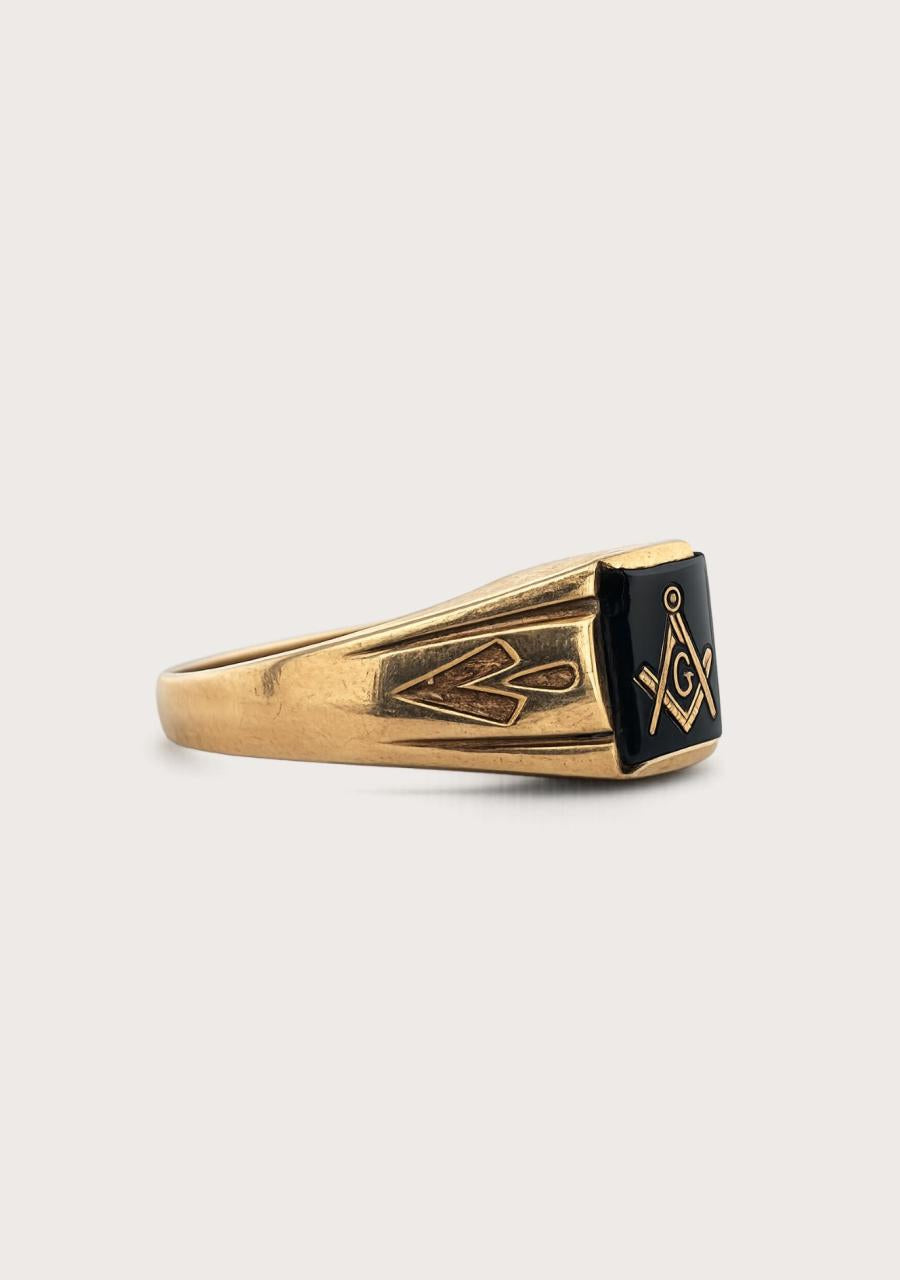 Estate 10ct Yellow Gold Onyx Masonic Signet Ring
