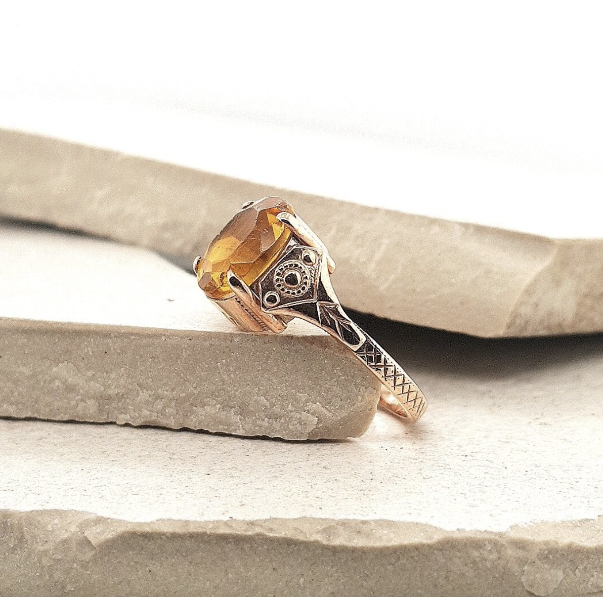 Estate 9ct Rose Gold Citrine Vintage Style Ring