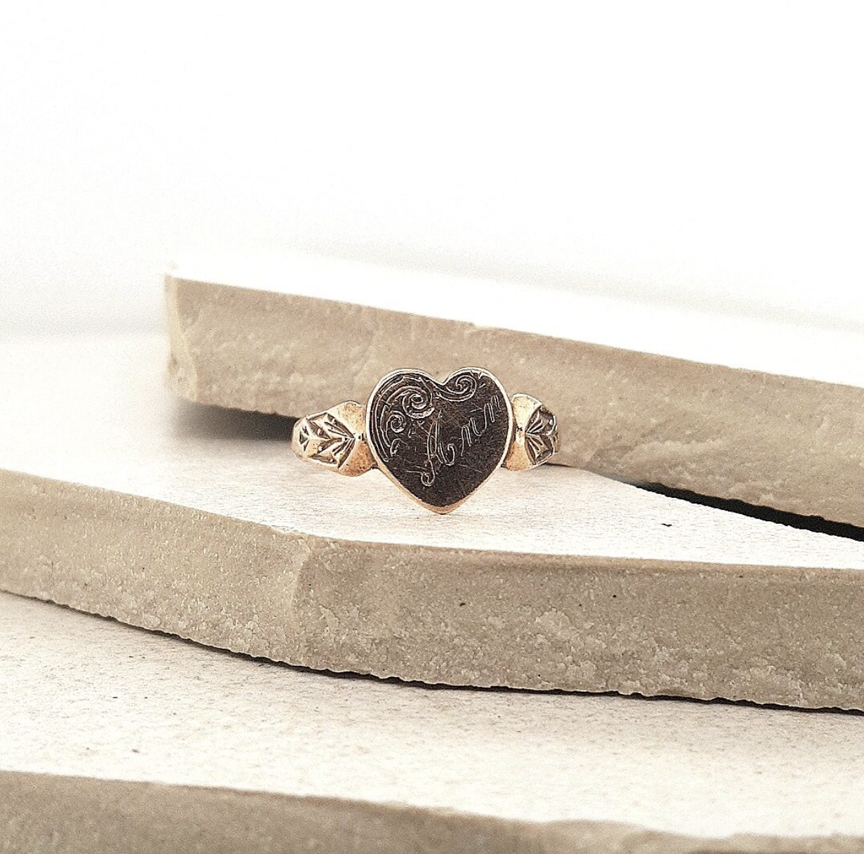 Estate 9ct Rose Gold Heart Signet Ring
