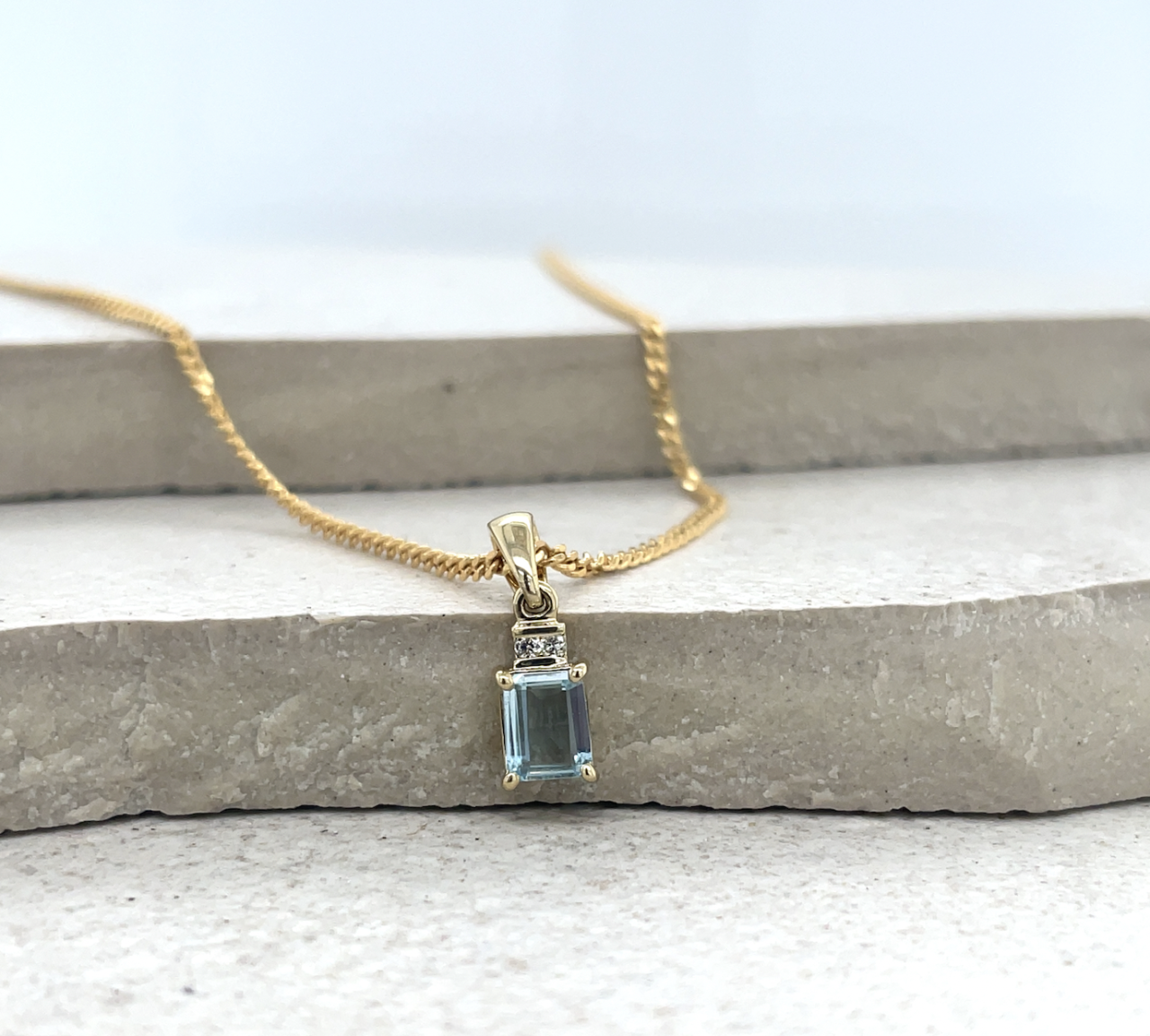 Aquamarine & Diamond 9ct Yellow Gold Pendant