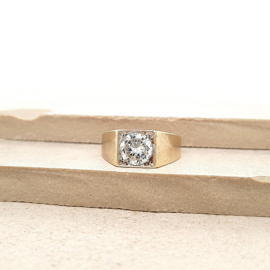 Estate 9ct Yellow Gold Cubic Zirconia Signet Ring