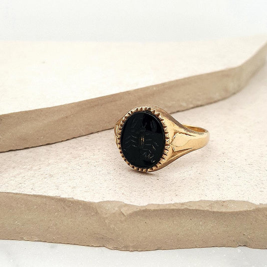 Estate 9ct Yellow Gold Onyx Scorpian Signet Ring