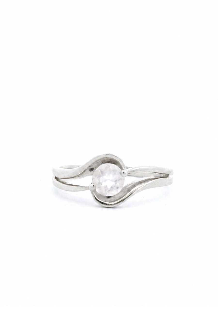 Sterling Silver Amethyst Solitaire Ring