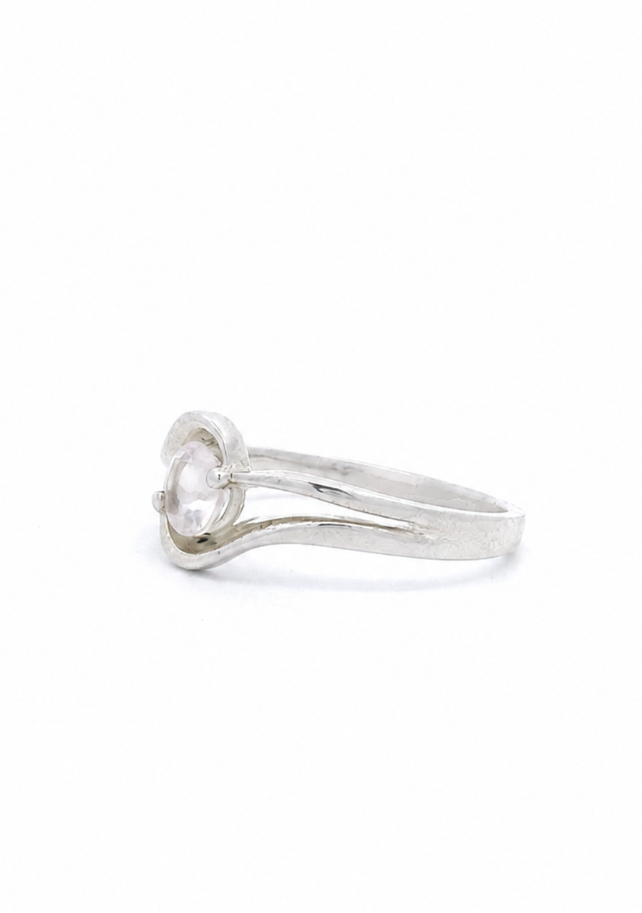 Sterling Silver Amethyst Solitaire Ring