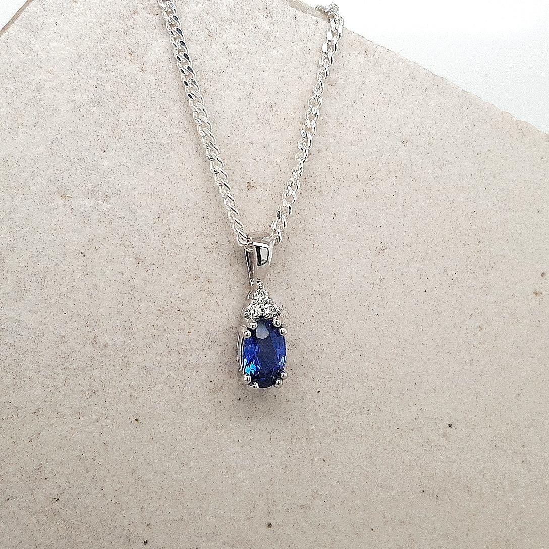 Ceylonese Sapphire & Diamond 9ct White Gold Pendant