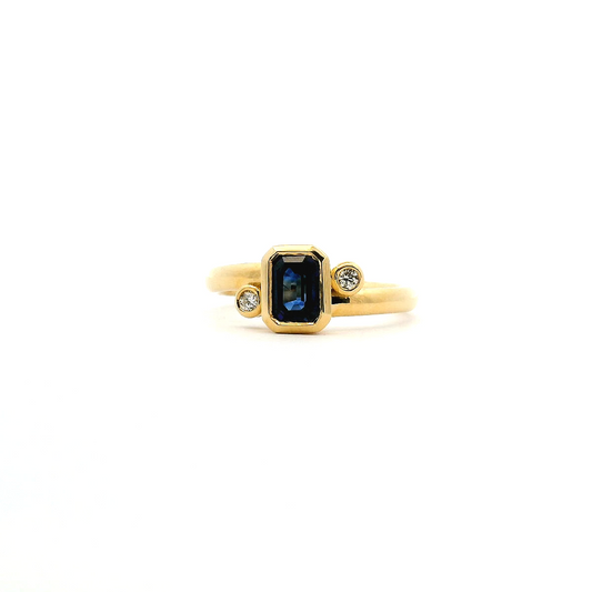 Ceylonese Sapphire & Diamond 9ct Yellow Gold Bezel Set Ring