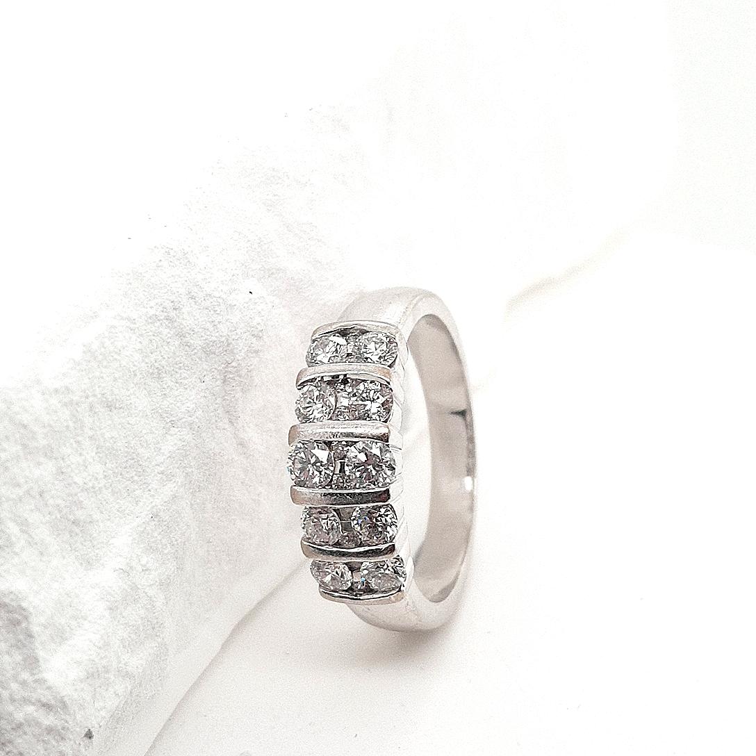 Estate 18ct White Gold Diamond Bar Set Ring