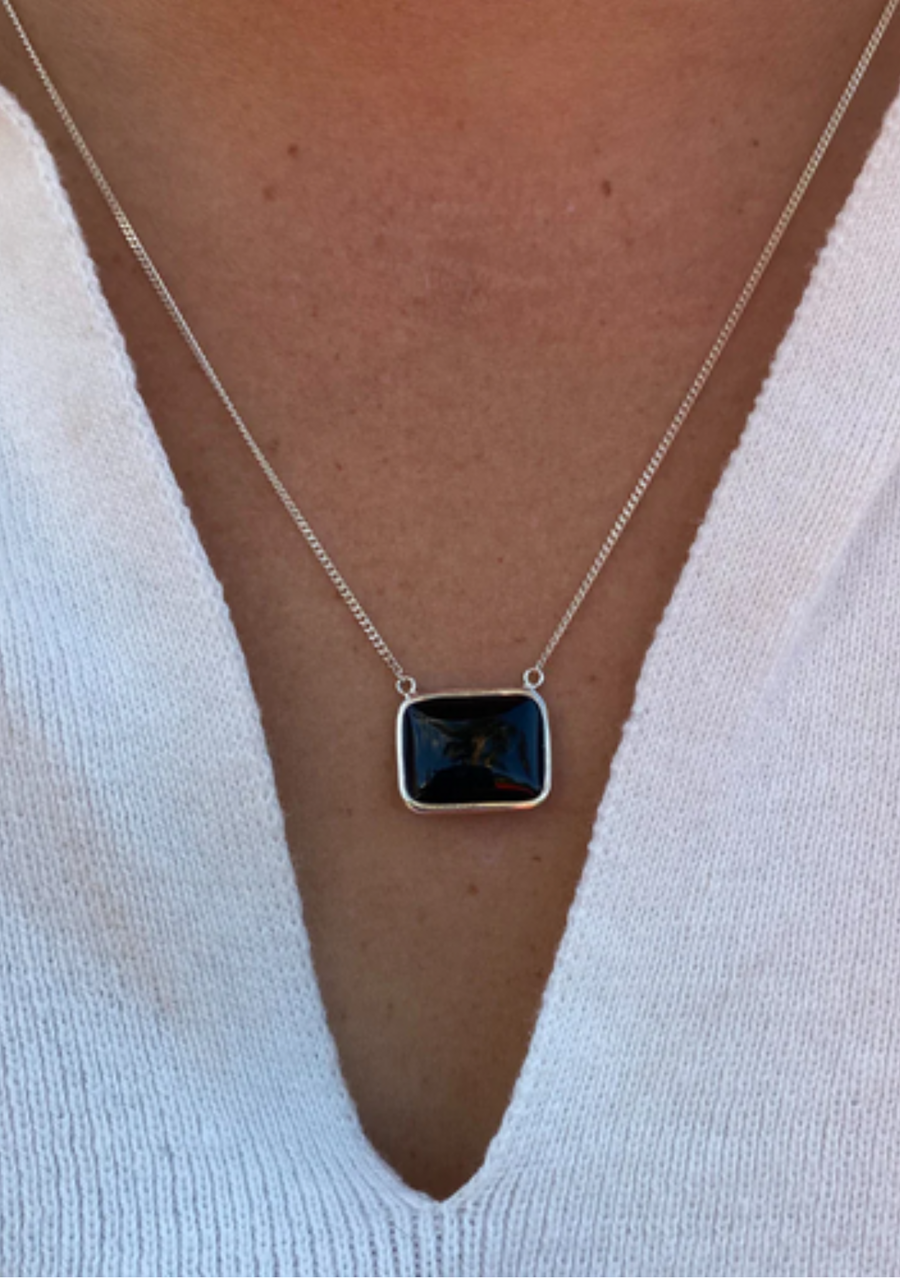 La Stele Sterling Silver Black Onyx Square Necklace