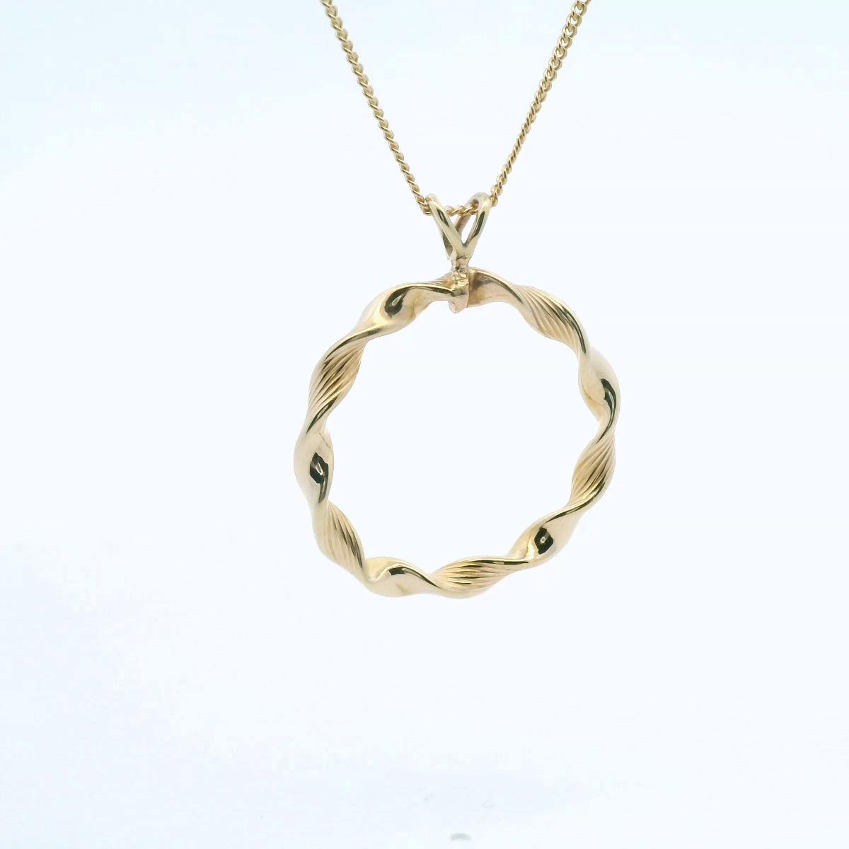 Estate 9ct Yellow Gold Twisted Open Circle Pendant