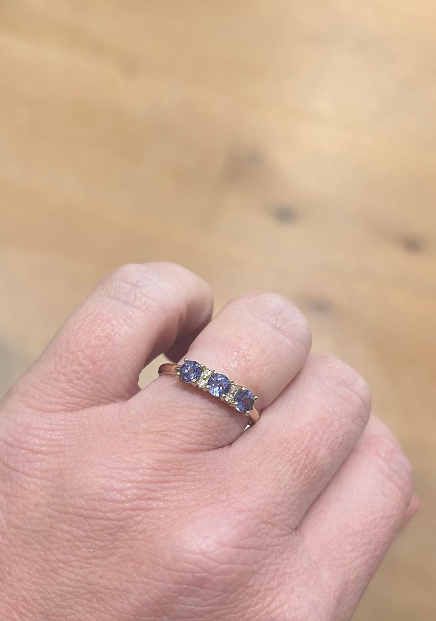 Tanzanite & Diamond 9ct Yellow Gold Ring