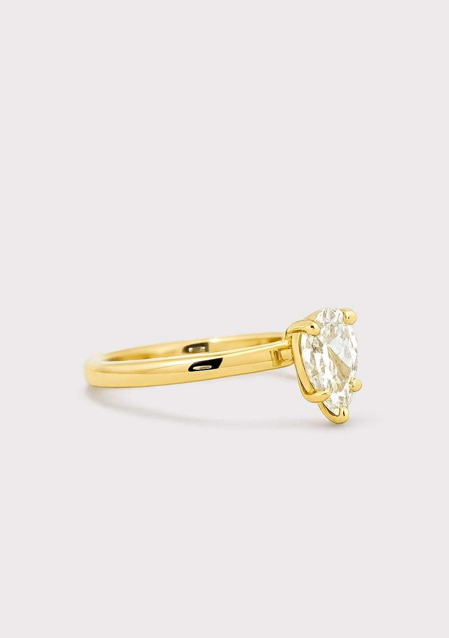 9ct Yellow Gold Pear Cut Laboratory Grown Diamond Ring