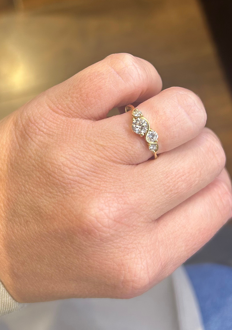 18ct Yellow Gold Wave Diamond Ring