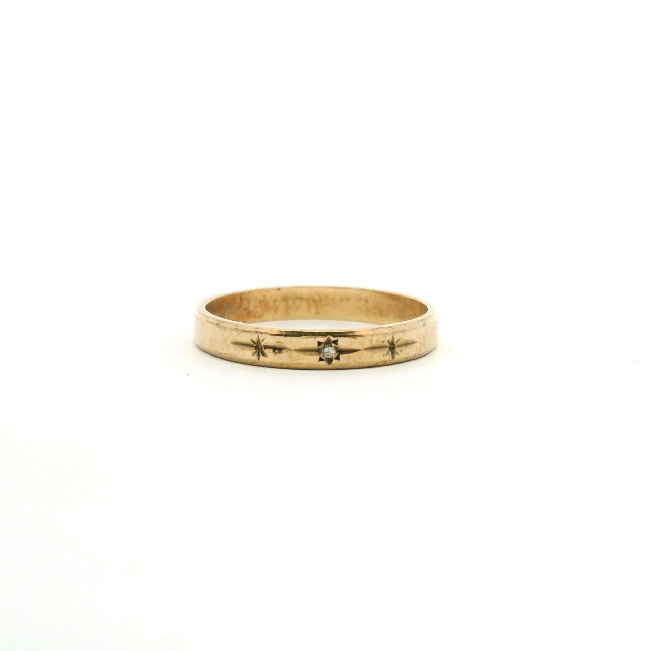 Estate 9ct Yellow Gold Star Set Diamond Ring