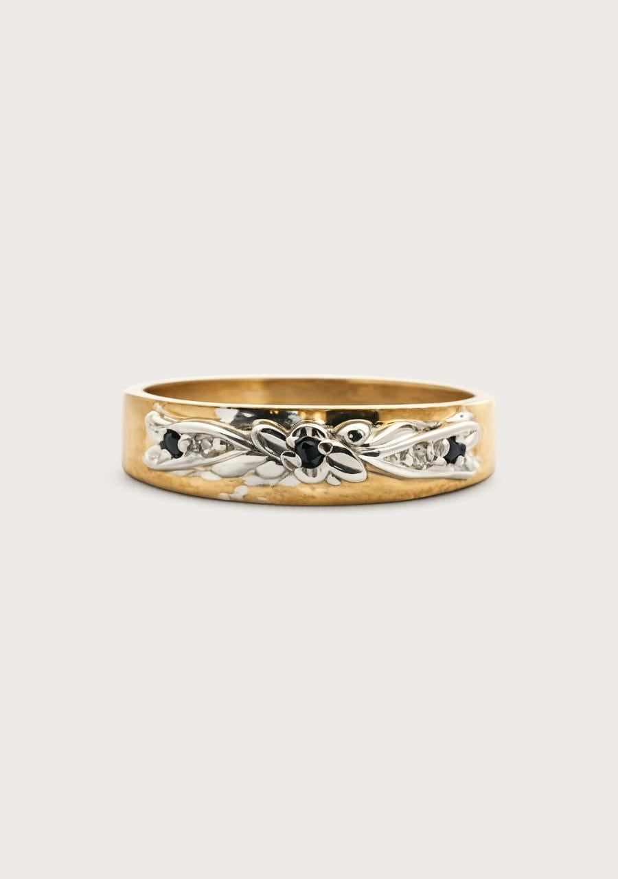 Estate 9ct Yellow Gold Sapphire & Diamond Ring Ring Size: O Weight: 2.76g