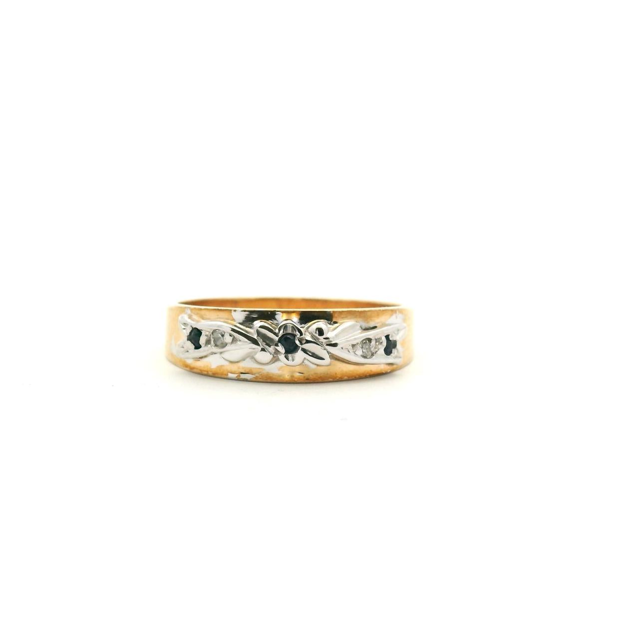 Estate 9ct Yellow Gold Sapphire & Diamond Ring Ring Size: O Weight: 2.76g