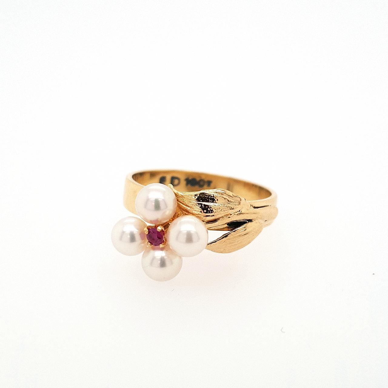 Estate 18ct Yellow Gold Freshwater Pearl with Pink Sapphire Ring