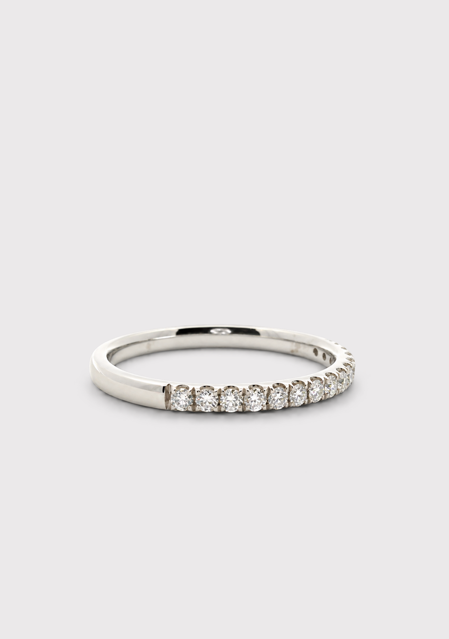 18ct White Gold Diamond Ring