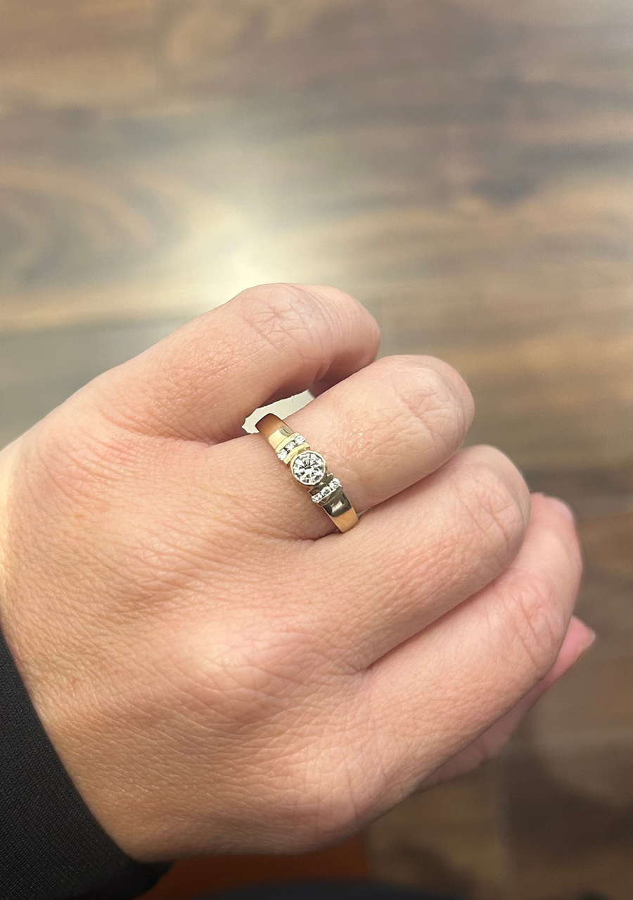 9ct Yellow Gold Diamond Bezel Set Ring with Accent Diamonds