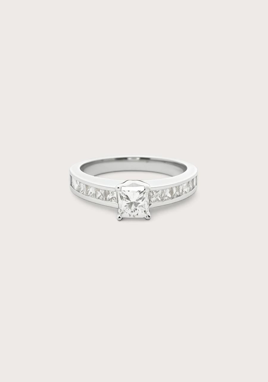 Estate 18ct White Gold Princess Cut Diamond Ring