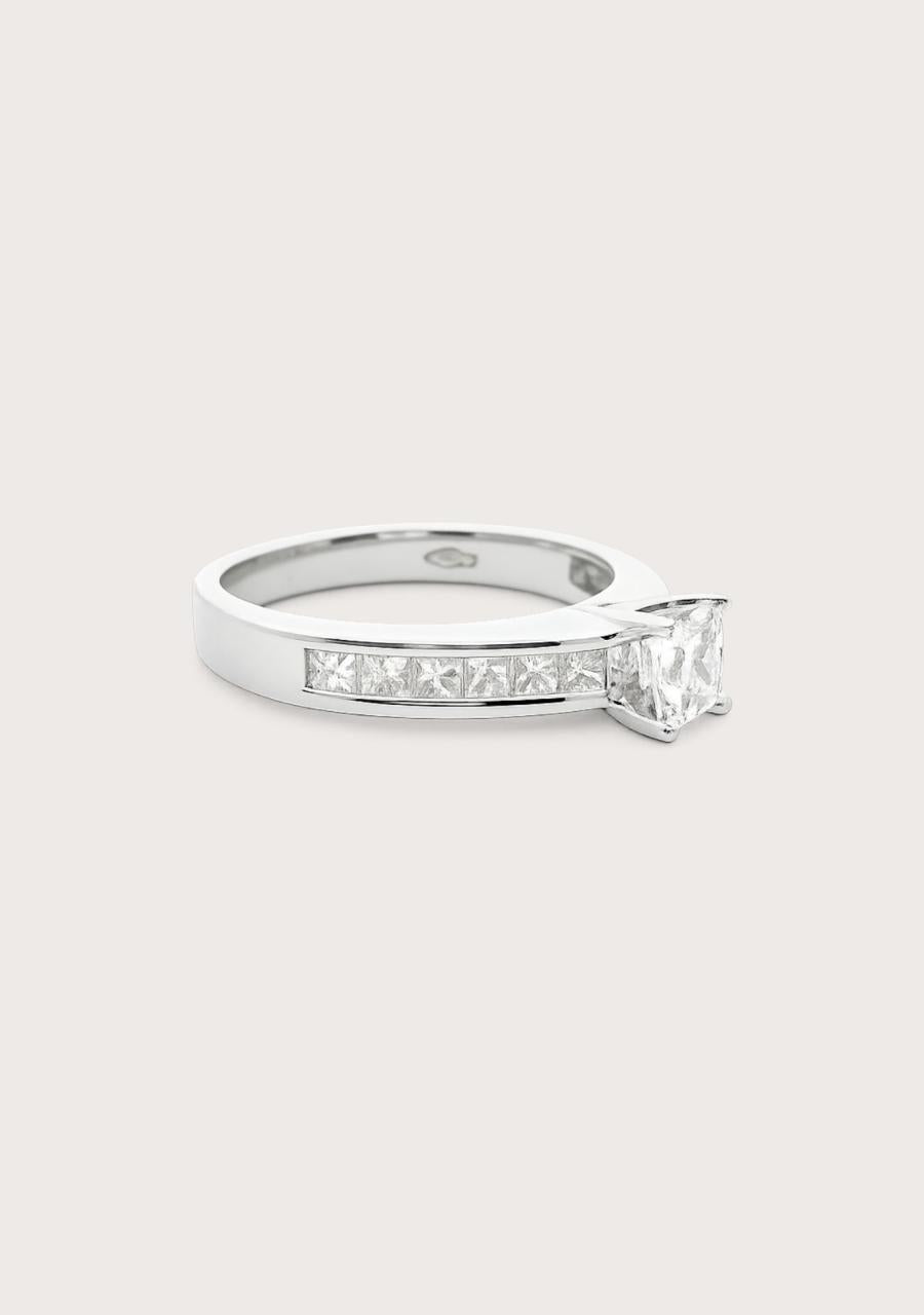 Estate 18ct White Gold Princess Cut Diamond Ring