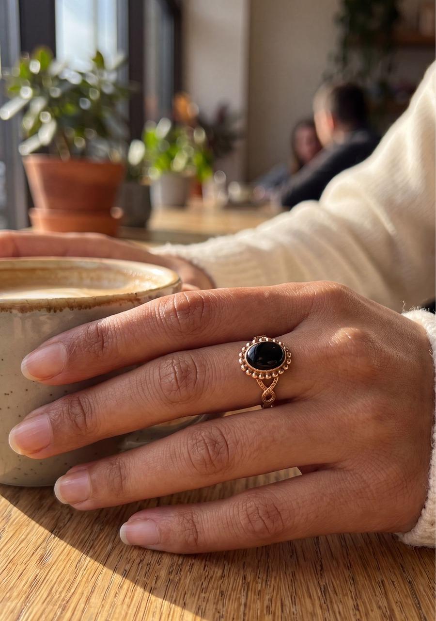 Estate 9ct Rose Gold Onyx Ring