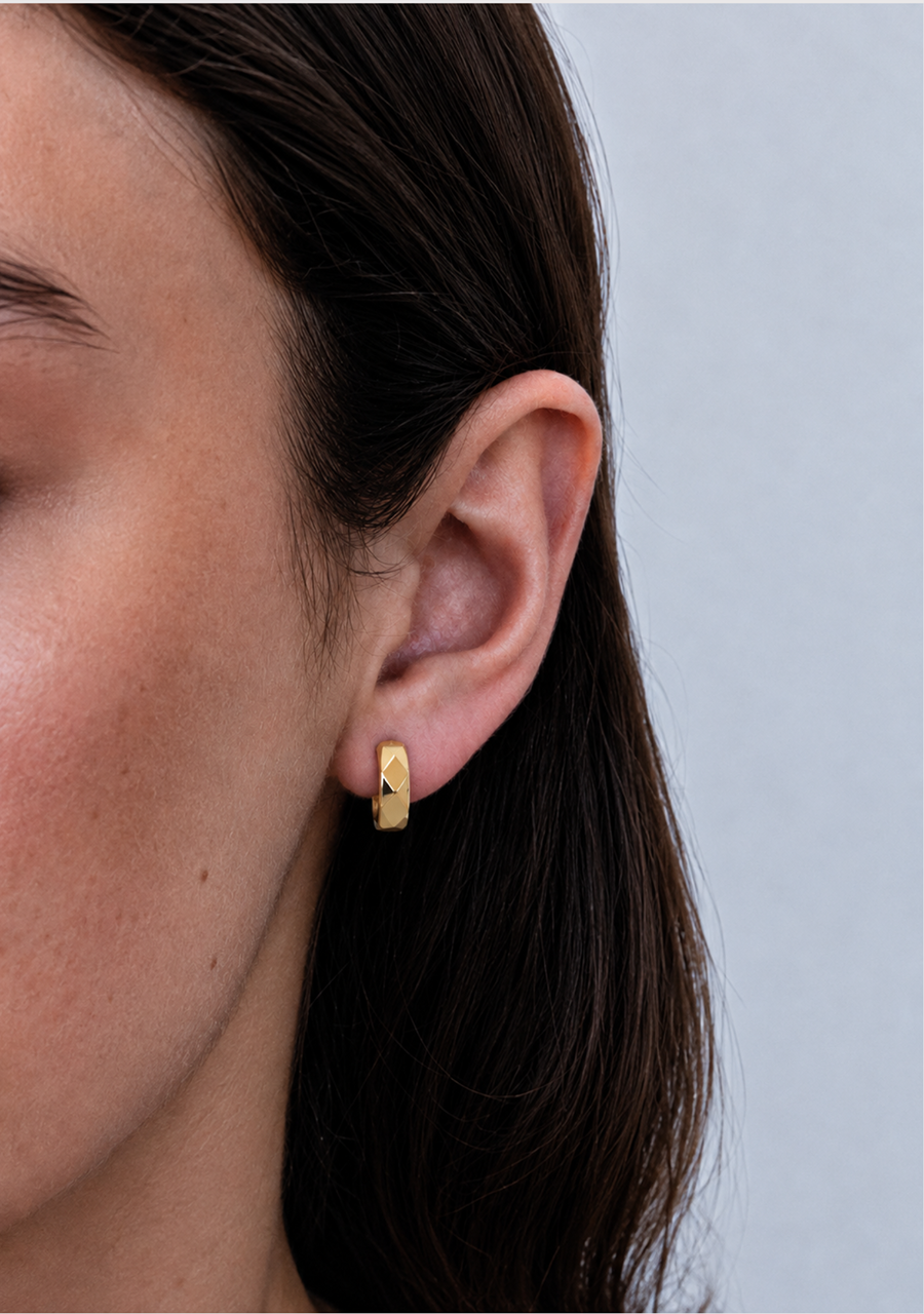 9ct Yellow Gold 3.75mm Faceted Small Hoop Earrings